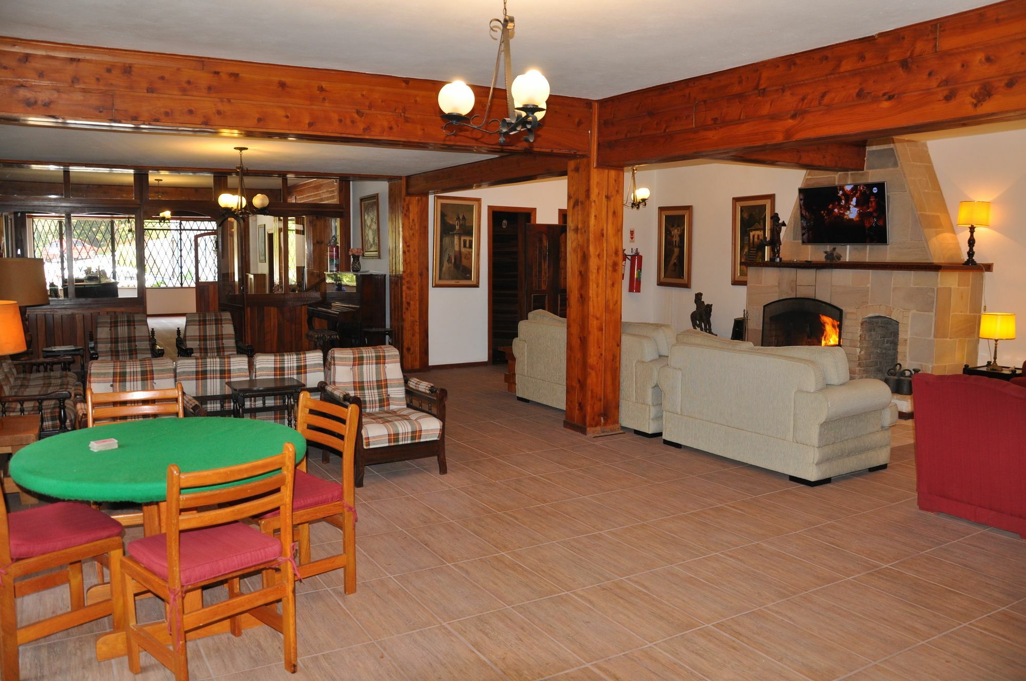 Hotel Vila Regina Campos do Jordão 외부 사진